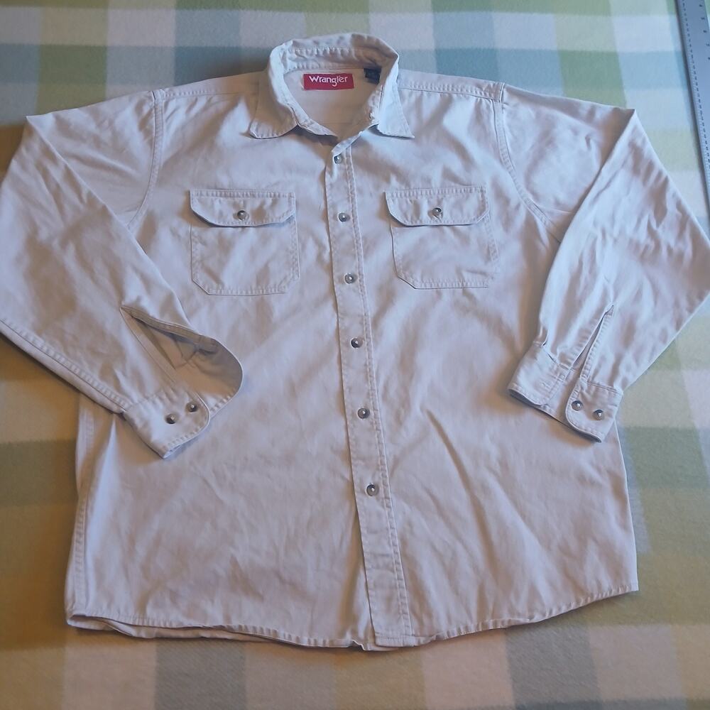 Wrangler Shirt Men M Cream Long Sleeve Button Up Shirt Pockets